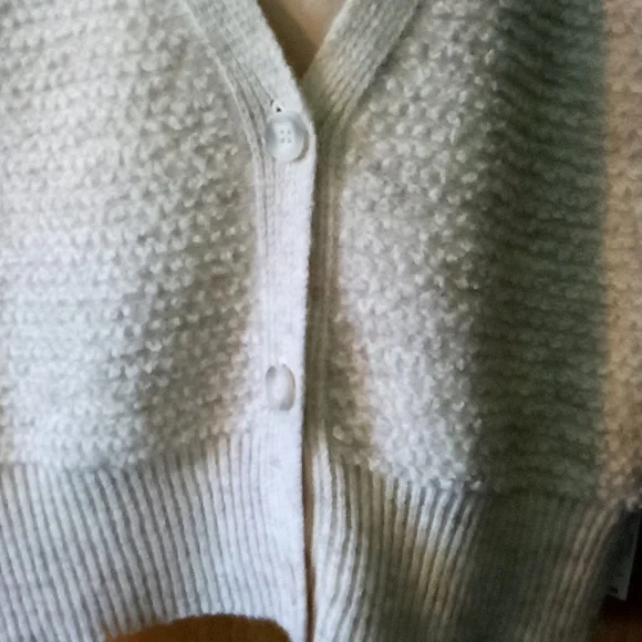 No Boundaries sweater vest - Picture 2 of 2